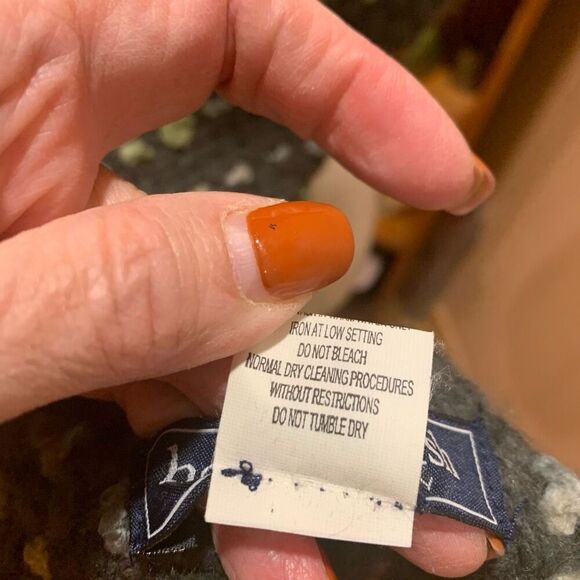 Helen Welsh, Italian Knit Scarf with Embedded Knit Details, Fringe, Unisex 60x8” - Picture 6 of 6